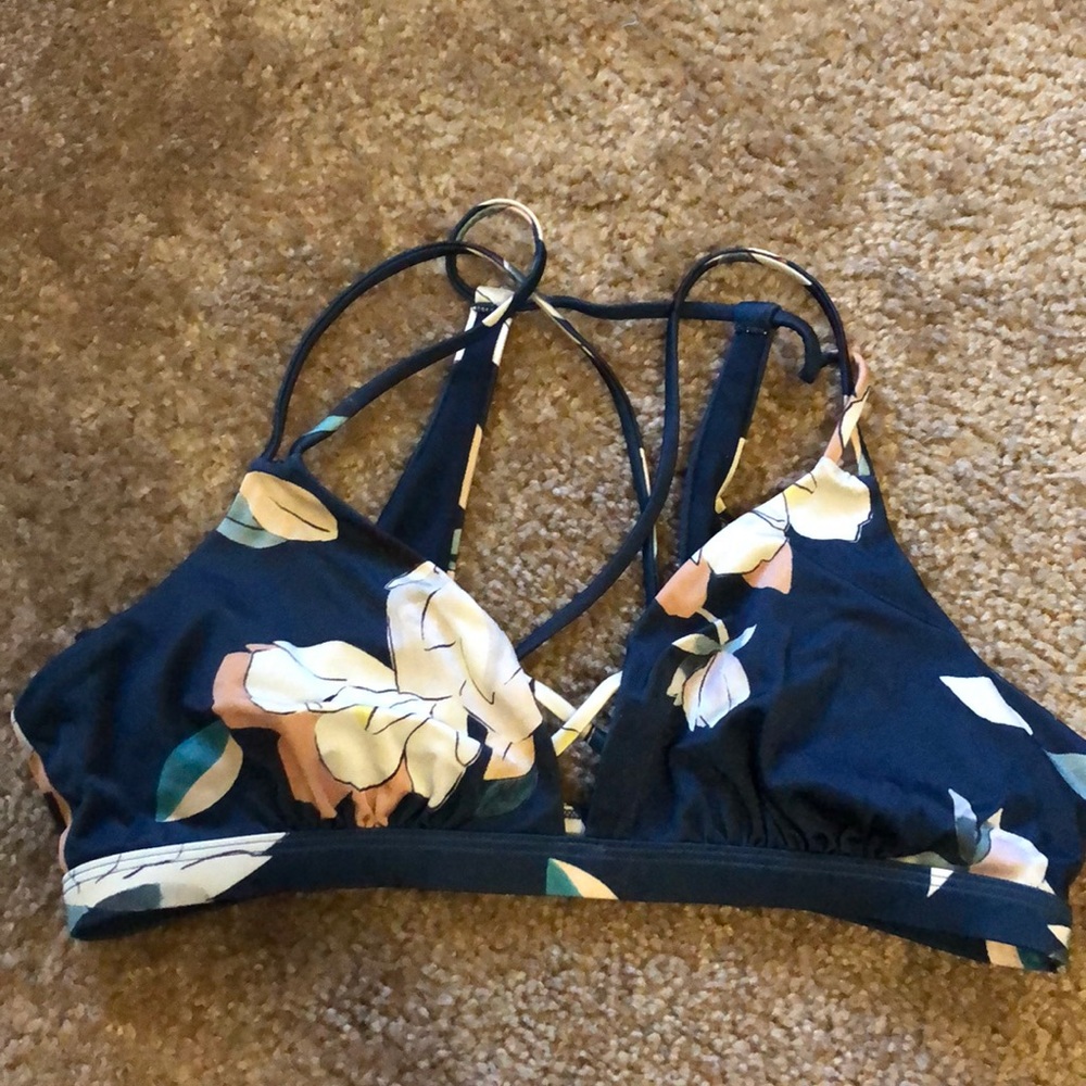 Athleta bikini top